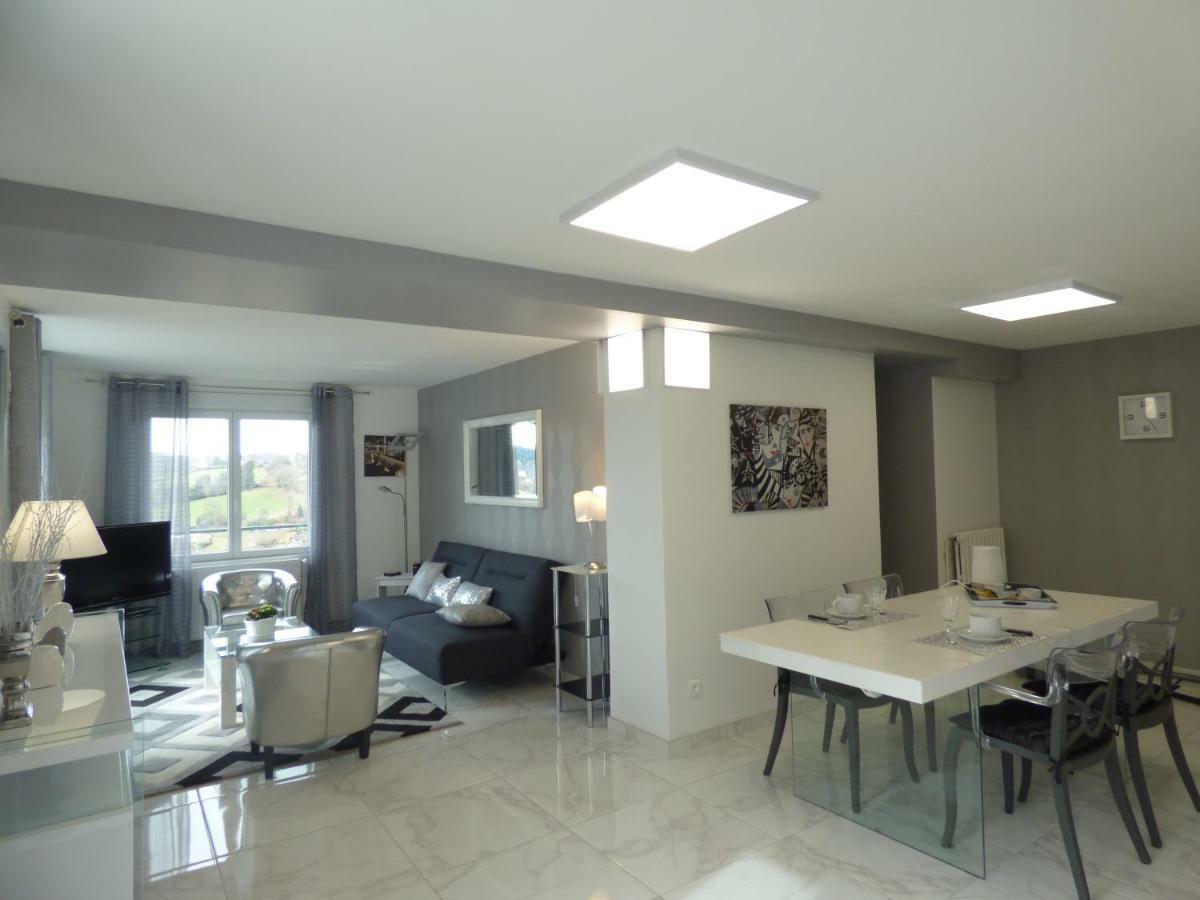 Suite Panoramique A Tulle Bagian luar foto